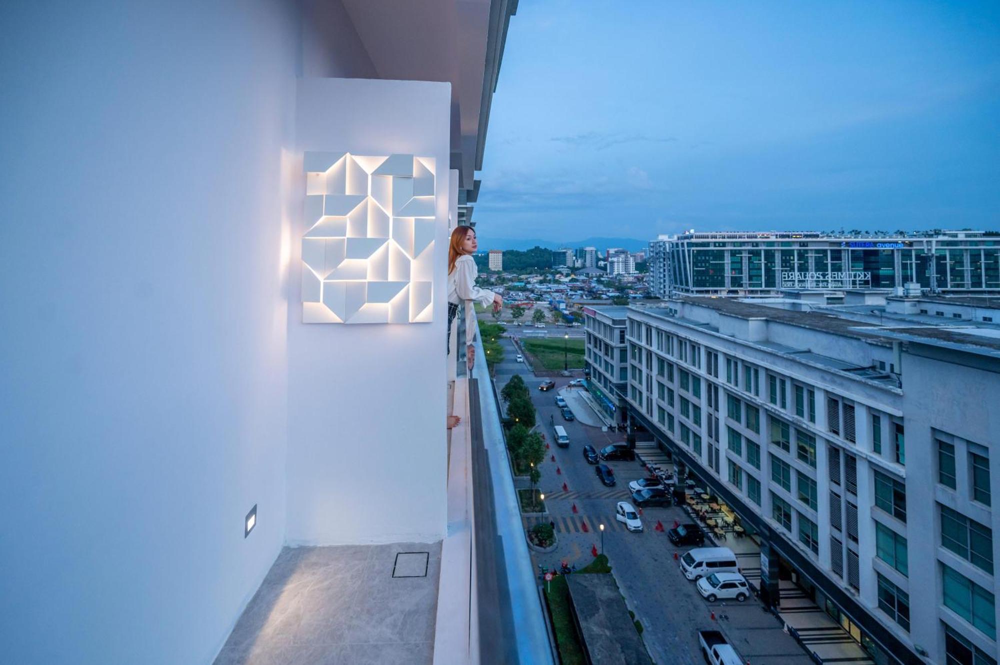 Ritz Residence @ Imago Loft B 7Th Floor 코타키나발루 외부 사진